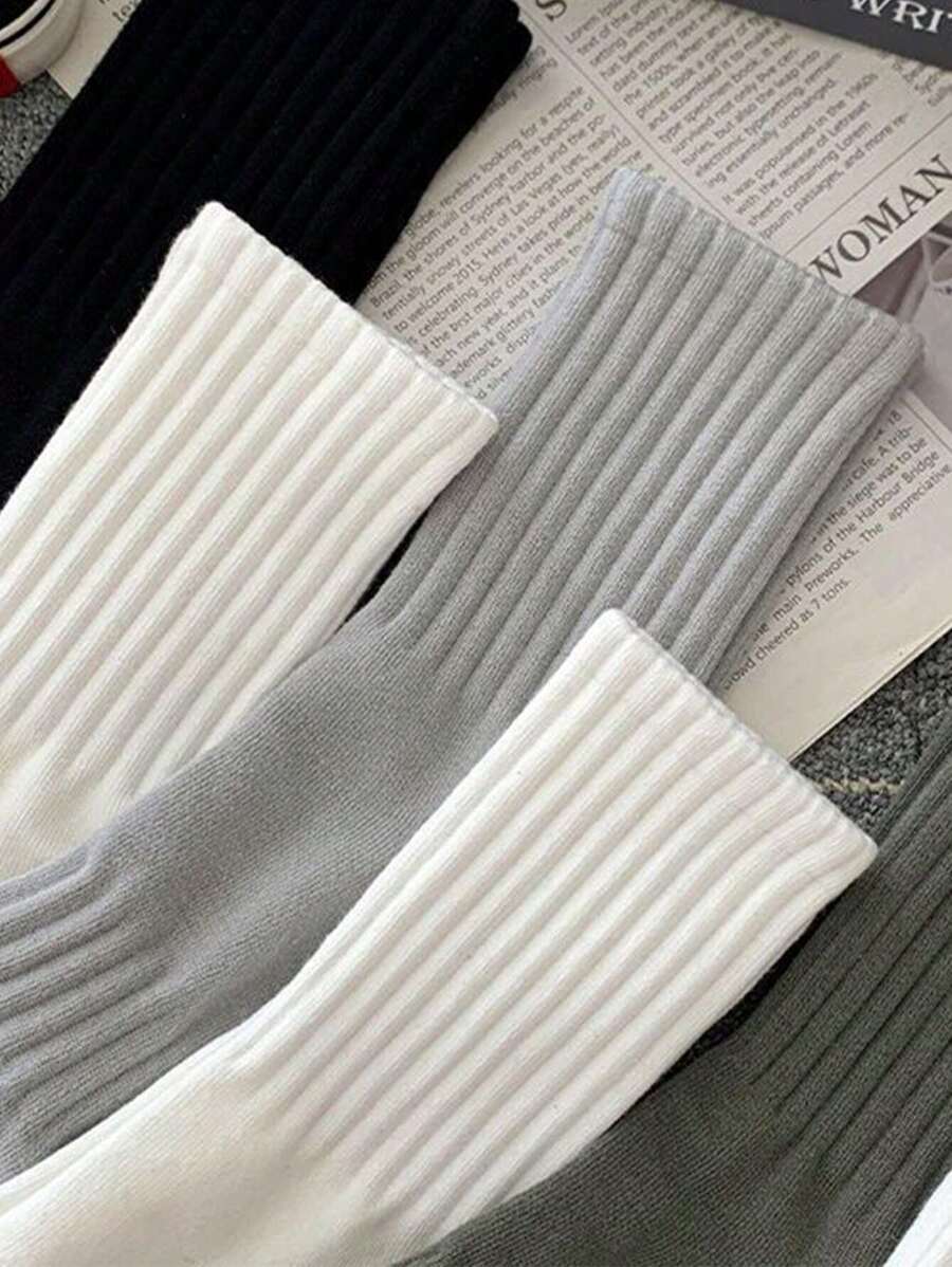 Women's Crew Socks with Ruffled Edge and Ribbed Texture