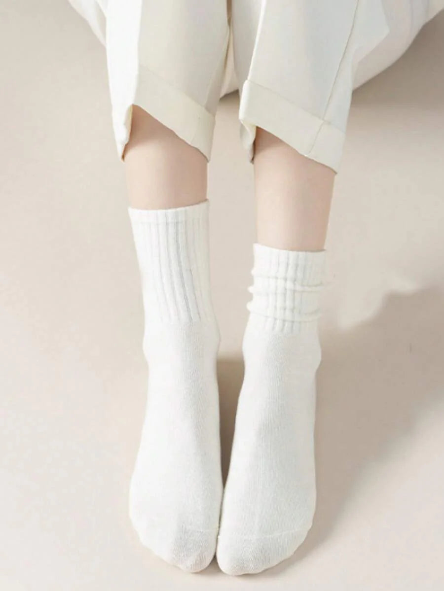 Women's Crew Socks with Ruffled Edge and Ribbed Texture