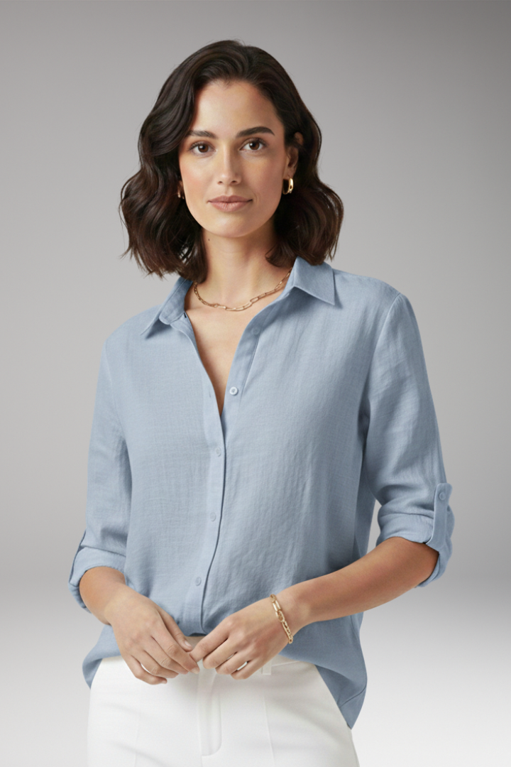 Women's Blouse with Pointed Collar and Button Closure