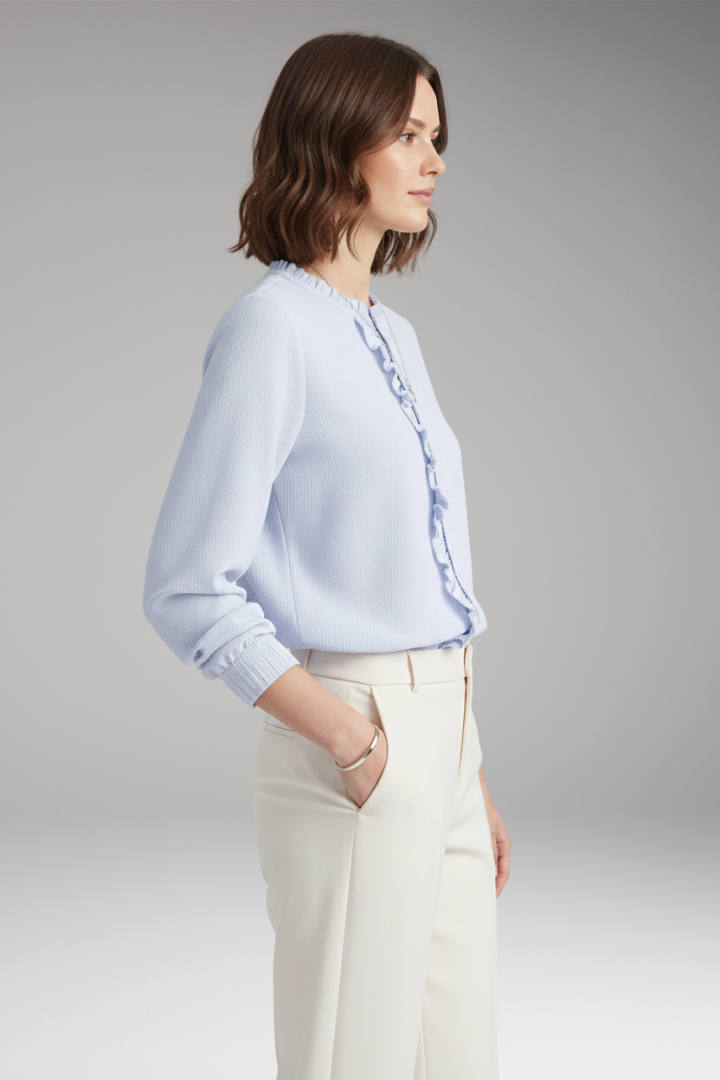 Women's Blouse with Round Neckline and Even Exterior