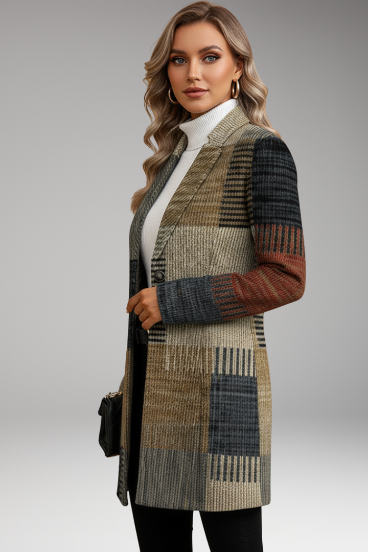 Women's Checked Blazer with Lapel Collar and Straight Silhouette