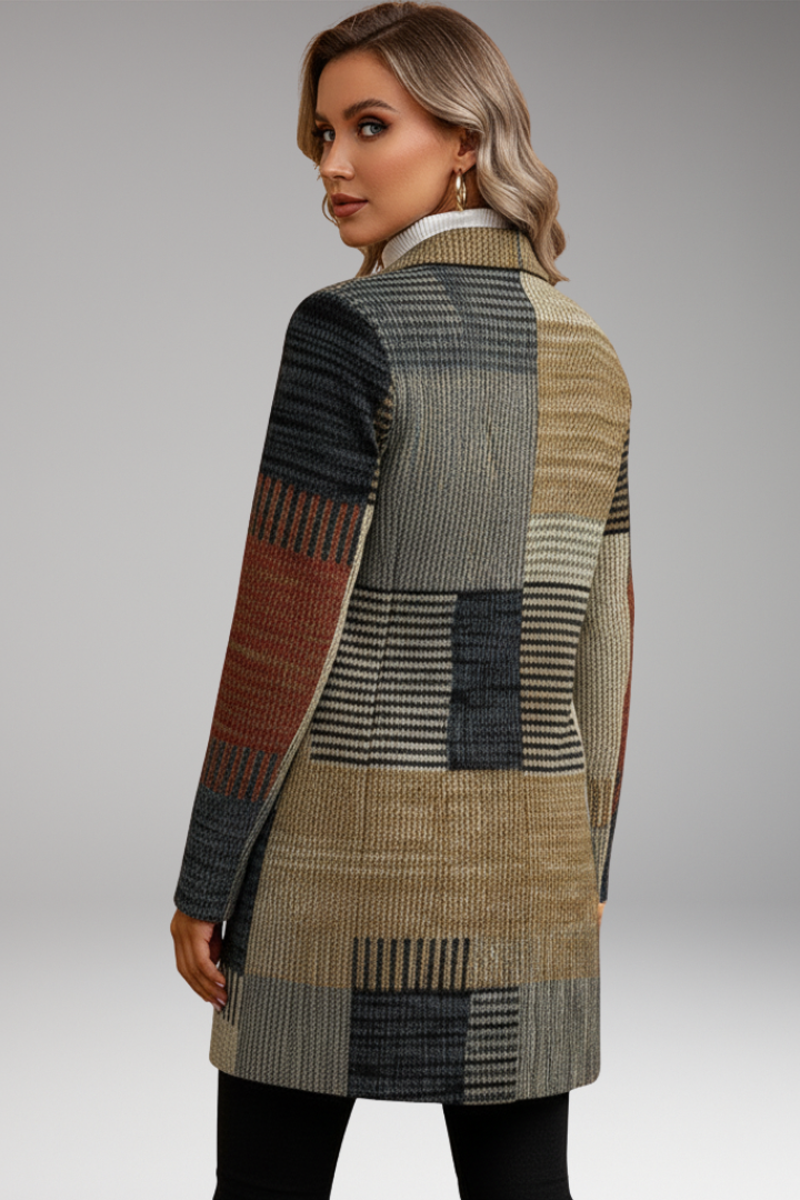 Women's Checked Blazer with Lapel Collar and Straight Silhouette