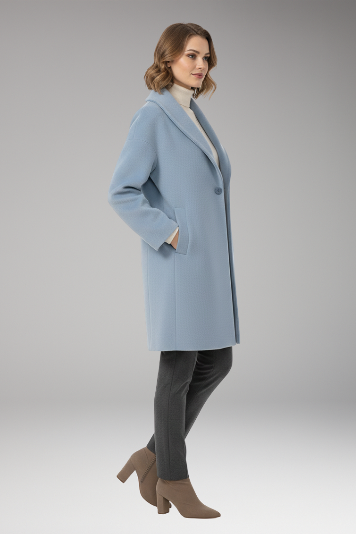 Women's Coat with Wide Collar and Long Sleeves