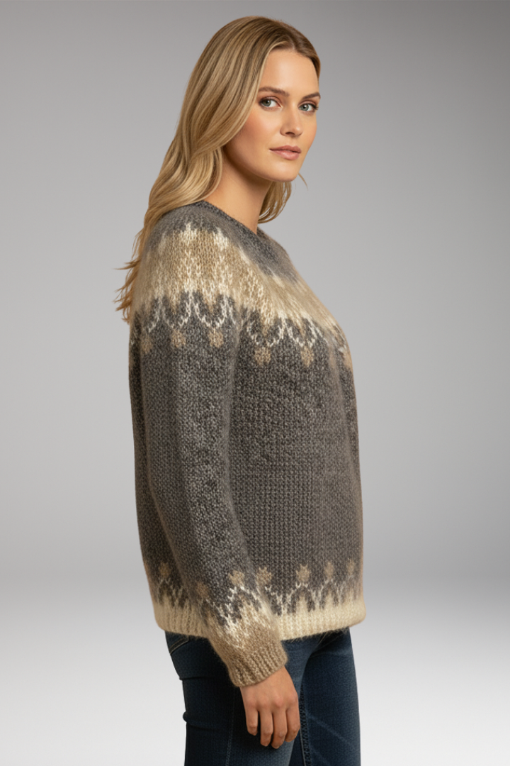 Women's Knit Pullover Sweater with Crew Neckline