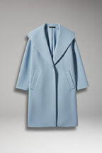 Women's Oversized Coat with Wide Lapel and Hidden Closure