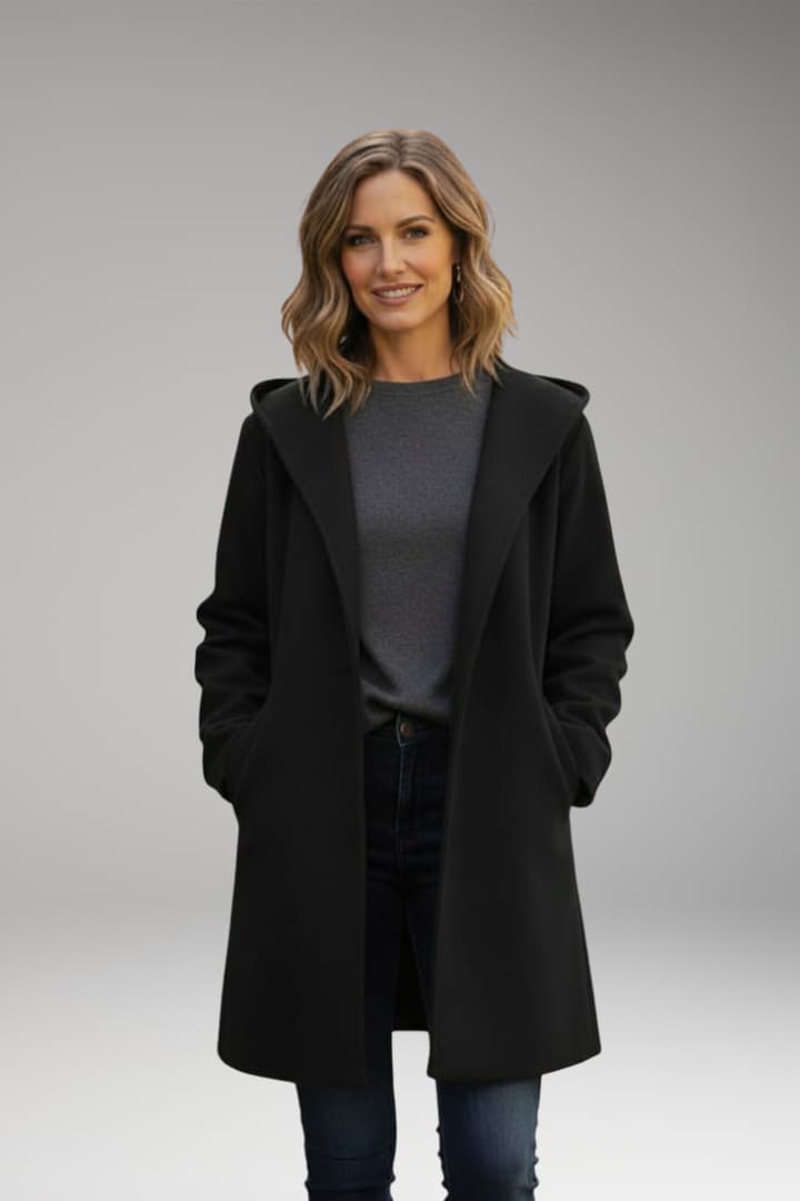 Women's Oversized Coat with Wide Lapel and Hidden Closure