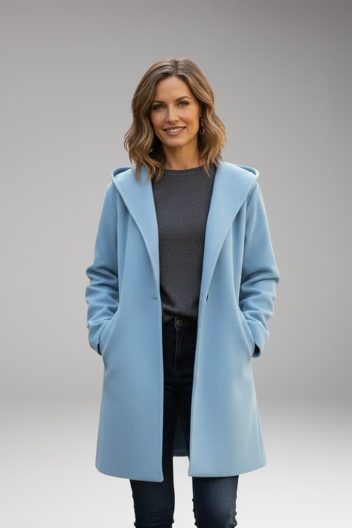 Women's Oversized Coat with Wide Lapel and Hidden Closure
