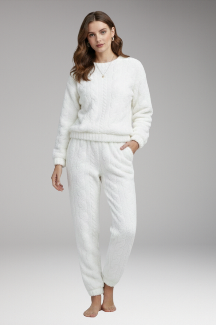 Women's Pyjama Set with Round Neck and Waistband