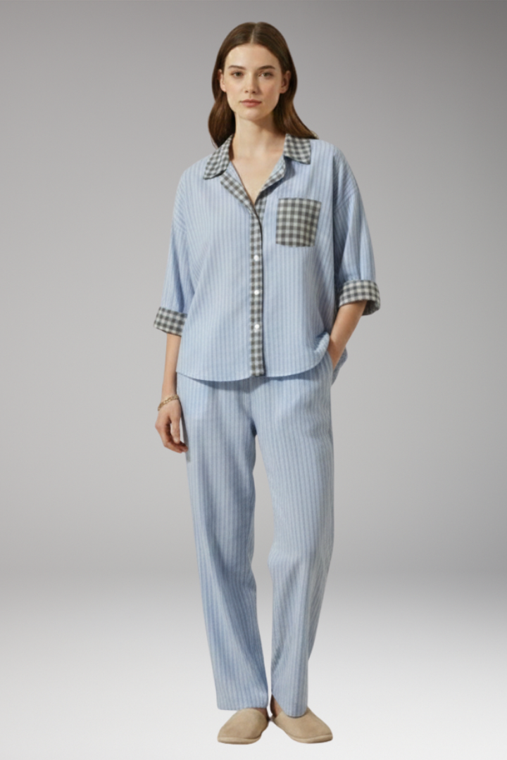 Women's Pyjama Top with Checked Surface and Contrasting Collar