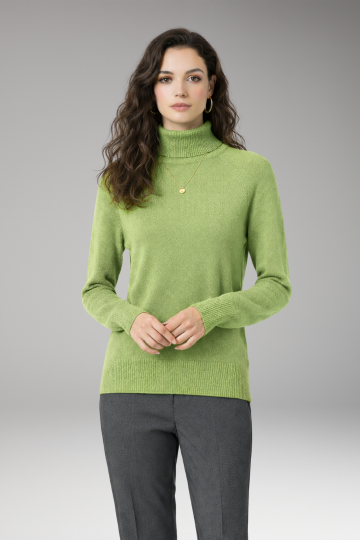 Women's Turtleneck Sweater with Long Sleeves and Ribbed Cuffs