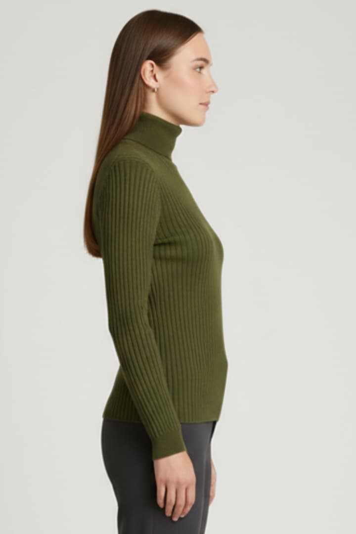 Women's Turtleneck Sweater with Long Sleeves and Ribbed Surface