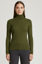 Women's Turtleneck Sweater with Long Sleeves and Ribbed Surface