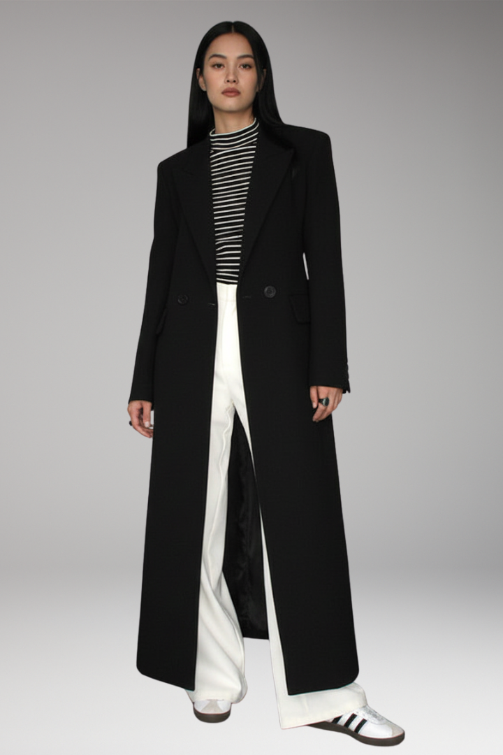 Women's Blazer with Lapel Collar and Front Pockets