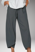 Women's Cropped Pants with Overlapping Hem and Side Pockets