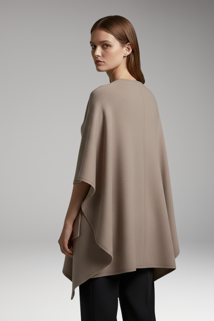 Women's Poncho Shawl with Double-Sided Design and Wide Drape