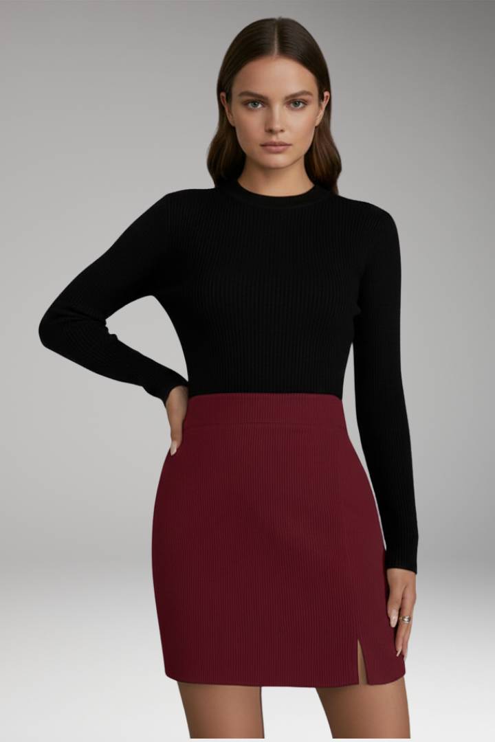 Women's Short Skirt with Zipper and Slit Hem