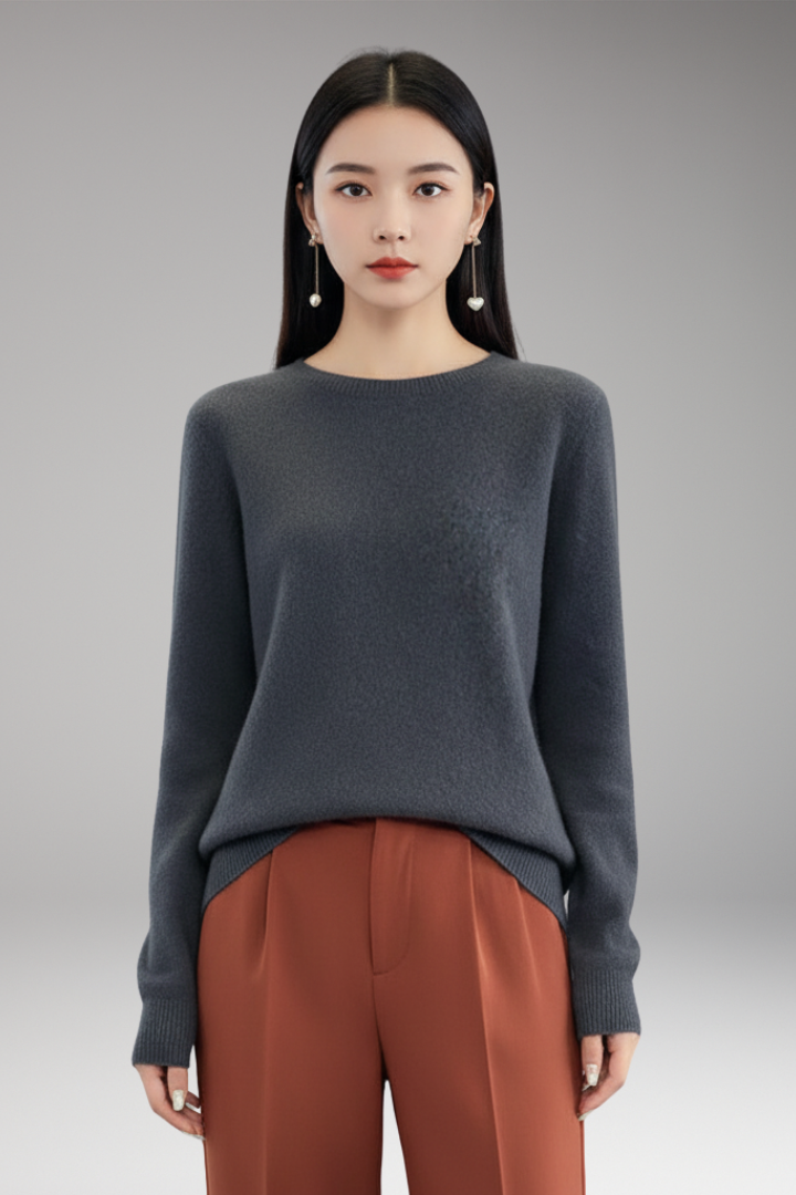Women's Sweater with Round Neck and Plain Surface