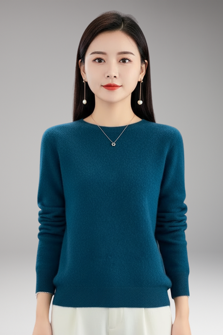 Women's Sweater with Round Neck and Plain Surface