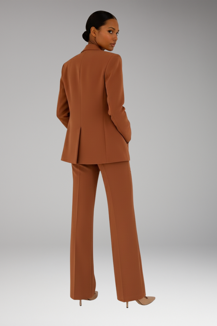 Women's Two-Piece Set with Blazer and Straight-Leg Pants