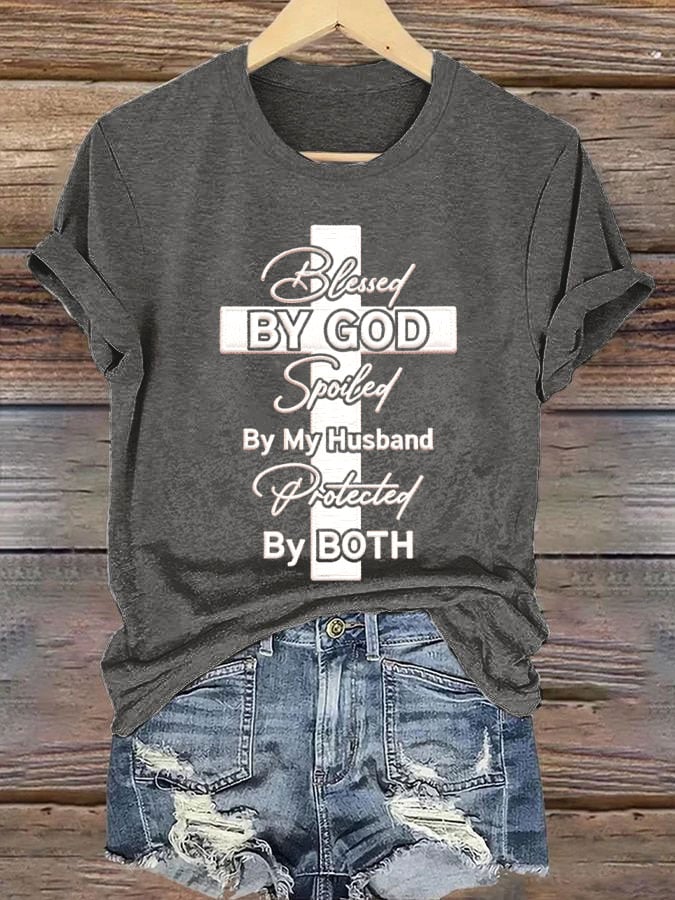 Bénie par Dieu, gâtée par mon mari, protégée par le T-shirt de ma femme 
